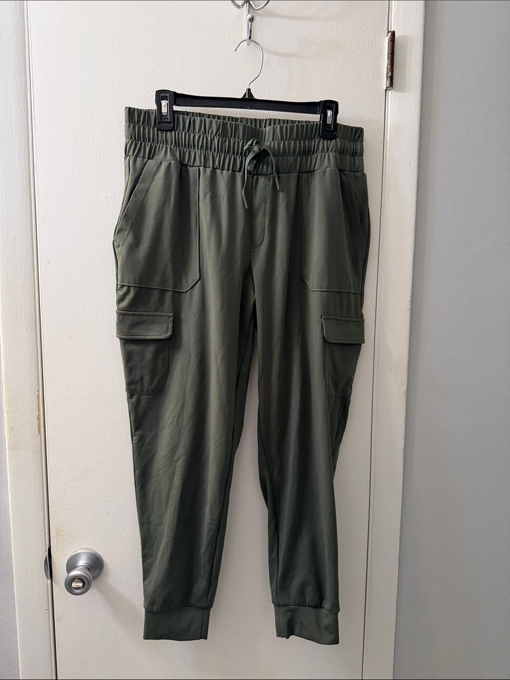 Mondetta Olive Green Cargo Jogger Pants